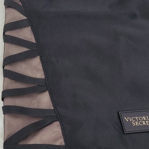 Victoria's Secret black drawstring bags Set of two - Picture 4 of 10